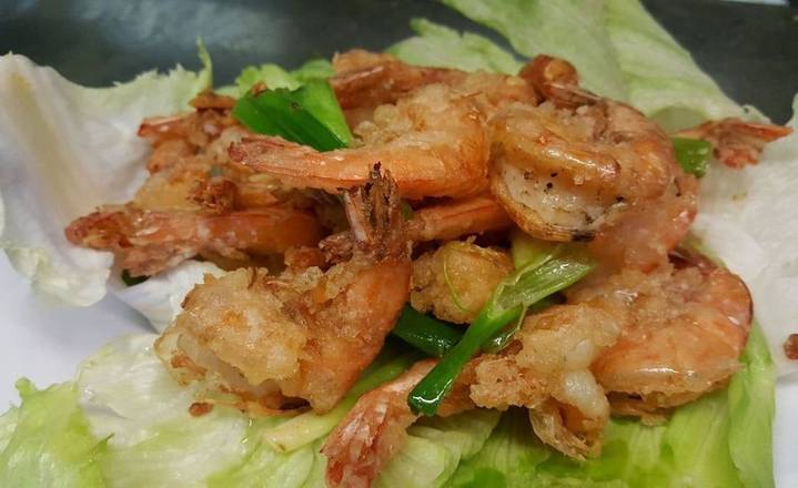 F10. Prawns in Shell with Spiced Salt 蒜子壳虾